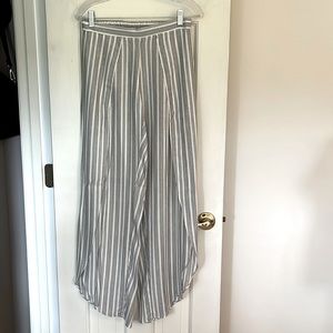 Samantha Dru grey & white striped tulip pants